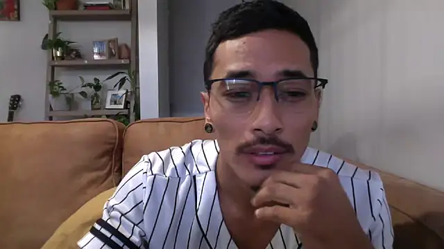 Snapshot of tanjir020 chatting on 16, 10, 2025 tanjir020 online show from 16, 10, 2025