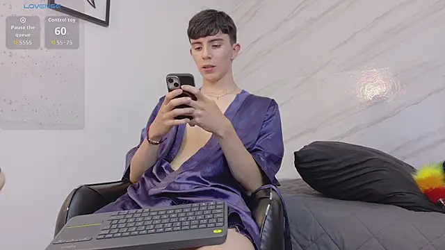 Snapshot of mathias_saenz chatting on 15, 7, 2026 mathias saenz online show from 15, 7, 2026