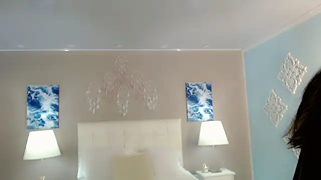 Snapshot of maddissonivanova chatting on 22, 10, 2025 maddissonivanova online show from 22, 10, 2025