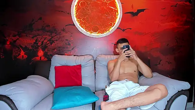 Snapshot of Party_cocks chatting on 27, 2, 2026 Party cocks online show from 27, 2, 2026