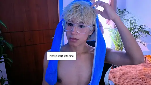 Snapshot of taichi_bluy chatting on 1, 11, 2025 taichi bluy online show from 1, 11, 2025