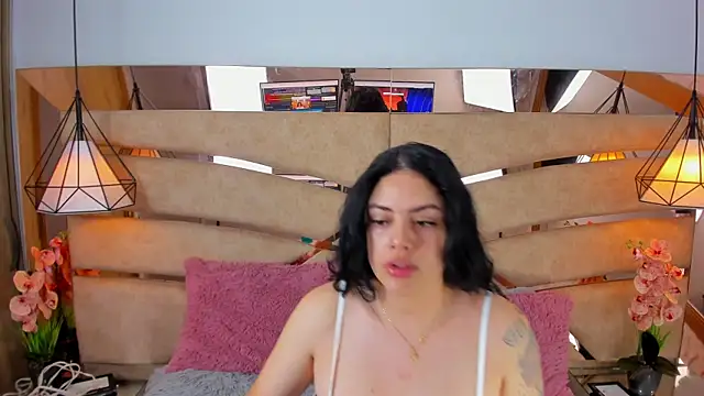 Snapshot of pamemiller1 chatting on 15, 4, 2026 pamemiller1 online show from 15, 4, 2026