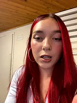 Snapshot of Karen18_boobs chatting on 17, 9, 2025 Karen18 boobs online show from 17, 9, 2025