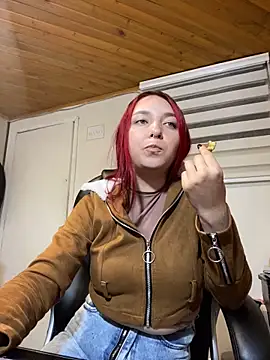 Snapshot of Karen18_boobs chatting on 4, 10, 2025 Karen18 boobs online show from 4, 10, 2025