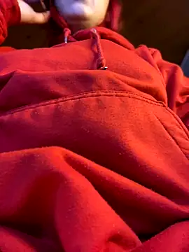 Snapshot of Karen18_boobs chatting on 2, 12, 2025 Karen18 boobs online show from 2, 12, 2025