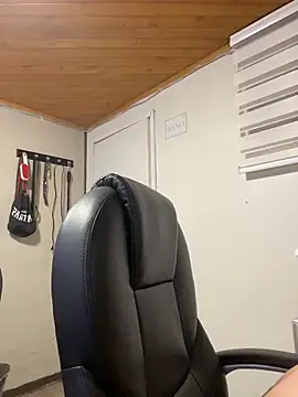 Karen18 boobs online show from 17, 2, 2026