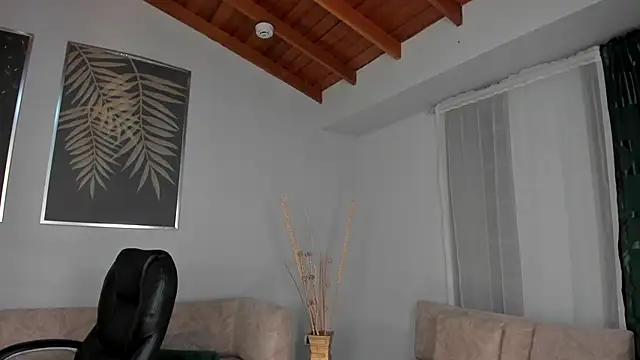 Snapshot of LiamCarterX chatting on 17, 10, 2025 LiamCarterX online show from 17, 10, 2025