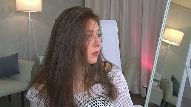 Mary Miiller online show from 22, 11, 2025