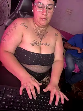 Snapshot of valen1891 chatting on 16, 12, 2025 valen1891 online show from 16, 12, 2025