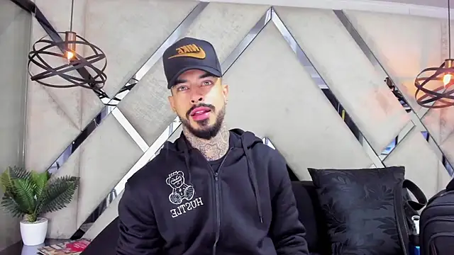 VinzenzRizzo online show from 6, 11, 2025