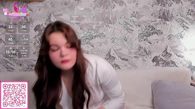 Snapshot of ShyEmma_ chatting on 30, 10, 2025 ShyEmma online show from 30, 10, 2025