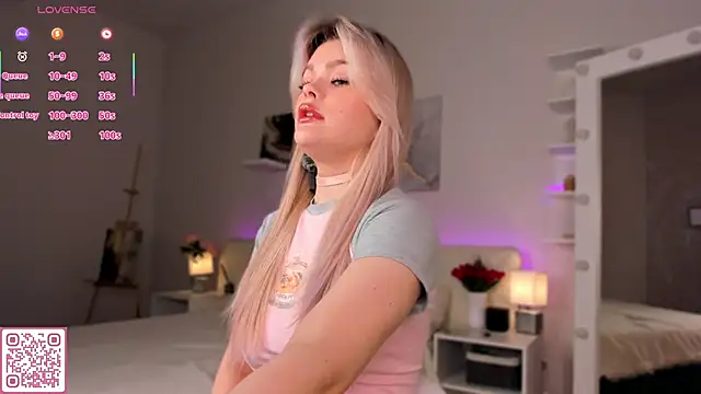 Snapshot of ShyEmma_ chatting on 23, 4, 2026 ShyEmma online show from 23, 4, 2026