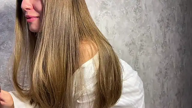 Snapshot of LushMira chatting on 26, 10, 2025 LushMira online show from 26, 10, 2025