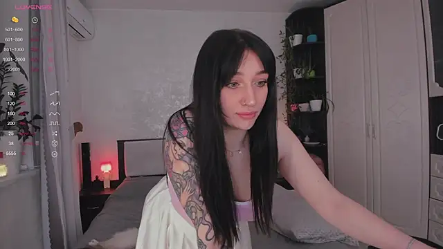 AriellaAllure online show from 13, 11, 2025