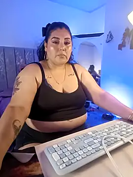 Snapshot of AndreaKinky chatting on 30, 10, 2025 AndreaKinky online show from 30, 10, 2025