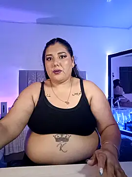 Snapshot of AndreaKinky chatting on 17, 12, 2025 AndreaKinky online show from 17, 12, 2025