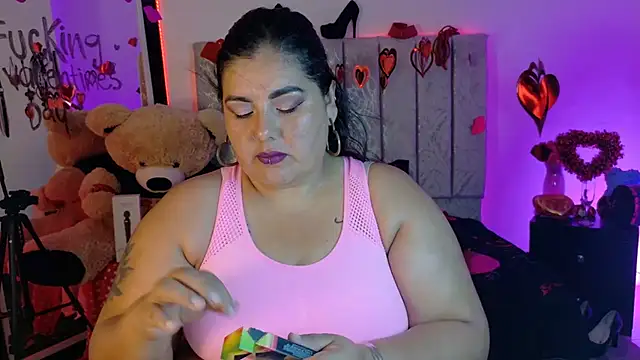 Snapshot of AndreaKinky chatting on 9, 2, 2026 AndreaKinky online show from 9, 2, 2026