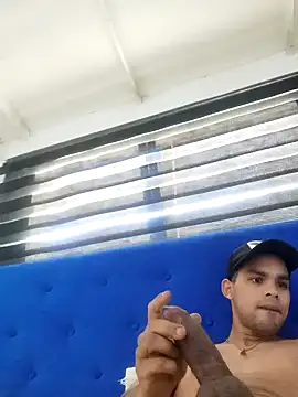 Snapshot of jhoi95 chatting on 21, 9, 2025 jhoi95 online show from 21, 9, 2025