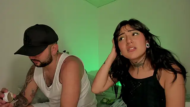 Snapshot of lola_n_apolo chatting on 10, 9, 2025 lola n apolo online show from 10, 9, 2025