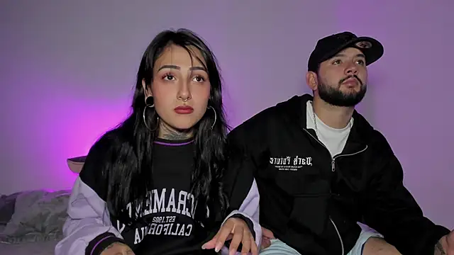 Snapshot of lola_n_apolo chatting on 23, 10, 2025 lola n apolo online show from 23, 10, 2025