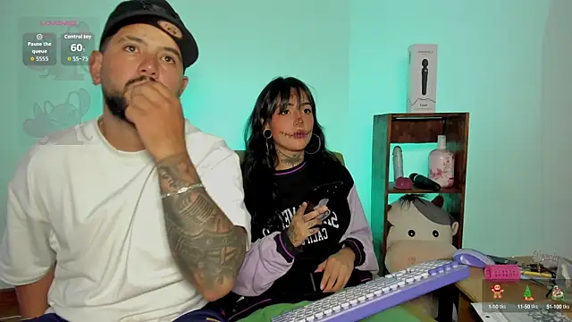 Snapshot of lola_n_apolo chatting on 29, 10, 2025 lola n apolo online show from 29, 10, 2025