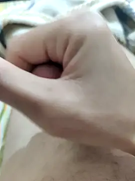 Snapshot of emrekzlk52 chatting on 19, 10, 2025 emrekzlk52 online show from 19, 10, 2025