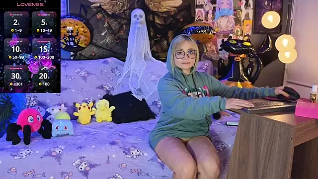 Snapshot of Mafecosecret chatting on 19, 10, 2025 Mafecosecret online show from 19, 10, 2025