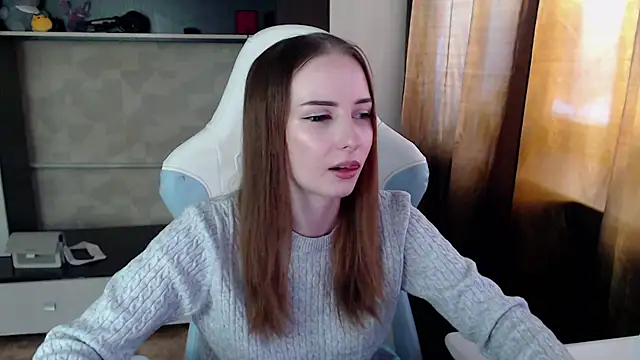 Snapshot of Cutti_Crystal chatting on 4, 2, 2026 Cutti Crystal online show from 4, 2, 2026