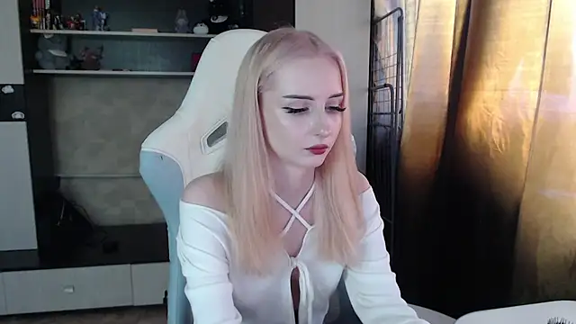 Snapshot of Cutti_Crystal chatting on 30, 3, 2026 Cutti Crystal online show from 30, 3, 2026