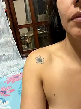 Snapshot of Huitaca_ chatting on 16, 10, 2025 Huitaca  online show from 16, 10, 2025