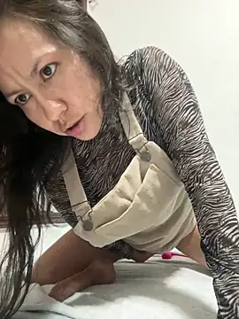 Snapshot of Huitaca_ chatting on 27, 11, 2025 Huitaca online show from 27, 11, 2025