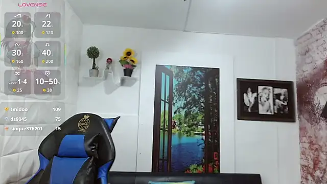 Snapshot of gigi_gilt_ chatting on 22, 3, 2026 gigi gilt online show from 22, 3, 2026