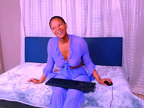 Snapshot of ebonypretty4u69 chatting on 13, 9, 2025 ebonypretty4u69 online show from 13, 9, 2025