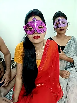 Snapshot of Sexy_kaira01 chatting on 19, 10, 2025 Sexy kaira01 online show from 19, 10, 2025