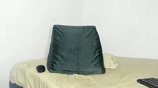  Logan Colton  online show from 17, 4, 2026