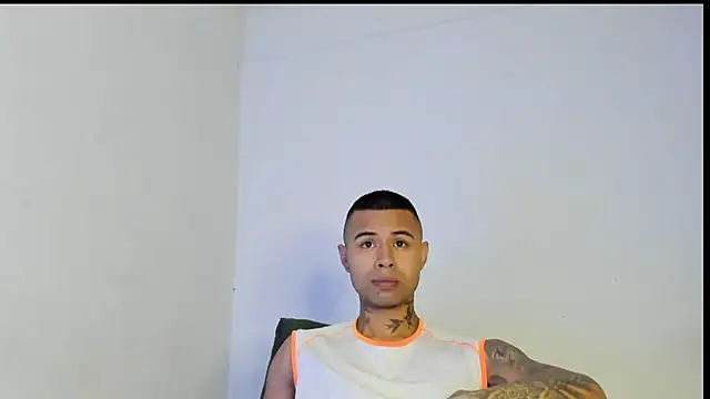 Snapshot of _Logan_Colton_ chatting on 24, 7, 2026 Logan Colton online show from 24, 7, 2026