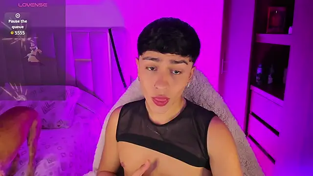 Snapshot of Matheewx_m chatting on 8, 3, 2026 Matheewx m online show from 8, 3, 2026