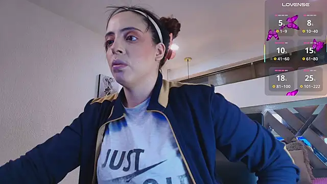 Snapshot of Rossi_ss1 chatting on 29, 10, 2025 Rossi ss1 online show from 29, 10, 2025