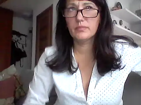 Elena48324 online show from 8, 11, 2025