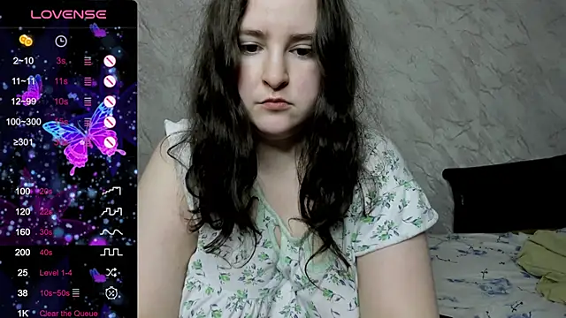 Snapshot of alice_allens chatting on 21, 9, 2025 alice allens online show from 21, 9, 2025