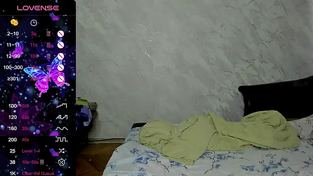 Snapshot of alice_allens chatting on 22, 9, 2025 alice allens online show from 22, 9, 2025