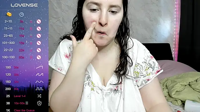 Snapshot of alice_allens chatting on 1, 10, 2025 alice allens online show from 1, 10, 2025