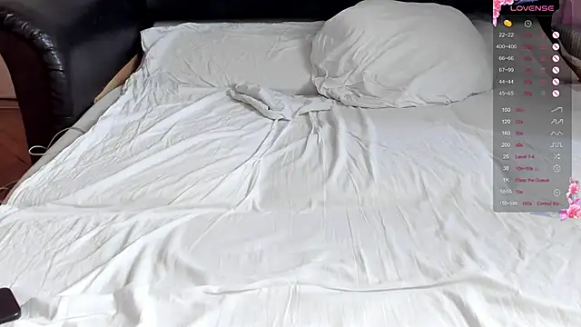 Snapshot of alice_allens chatting on 14, 4, 2026 alice allens online show from 14, 4, 2026