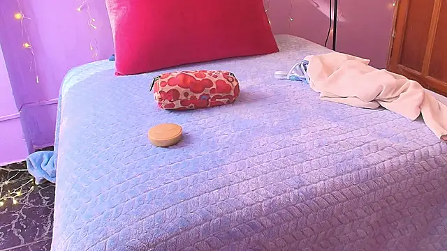 Dafne Mel online show from 20, 11, 2025