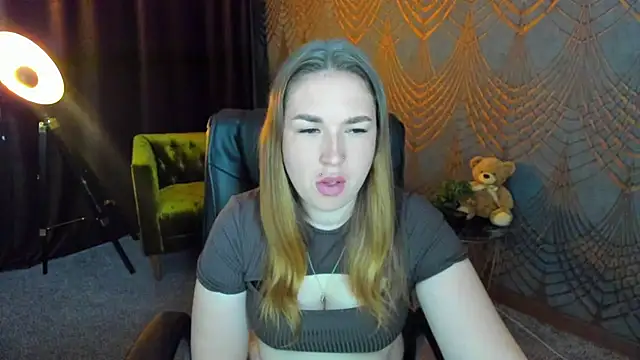 Snapshot of Sofii_darling chatting on 27, 4, 2026 Sofii darling online show from 27, 4, 2026