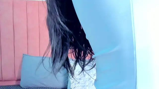 ashley Olsen online show from 14, 10, 2025