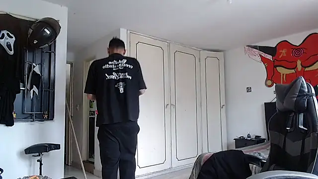 Snapshot of malek_xarx_ chatting on 10, 4, 2026 malek xarx online show from 10, 4, 2026