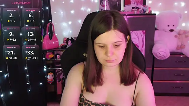 Snapshot of AmyVibess chatting on 14, 9, 2025 AmyVibess online show from 14, 9, 2025