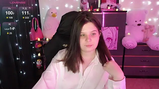 Snapshot of AmyVibess chatting on 5, 10, 2025 AmyVibess online show from 5, 10, 2025