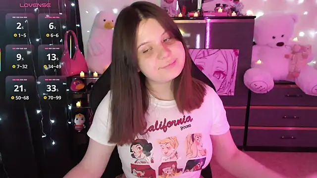 Snapshot of AmyVibess chatting on 7, 10, 2025 AmyVibess online show from 7, 10, 2025